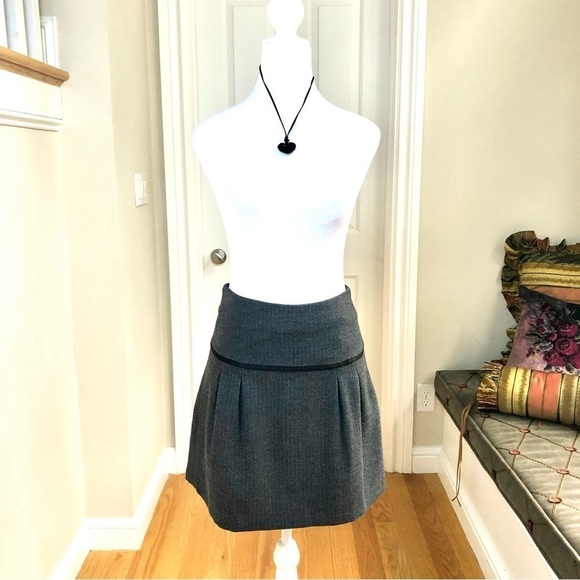 Naf Naf Skirt Drop Waist Gray Herringbone with Ribbon and Pleat Detail (34/2) - Picture 2 of 8